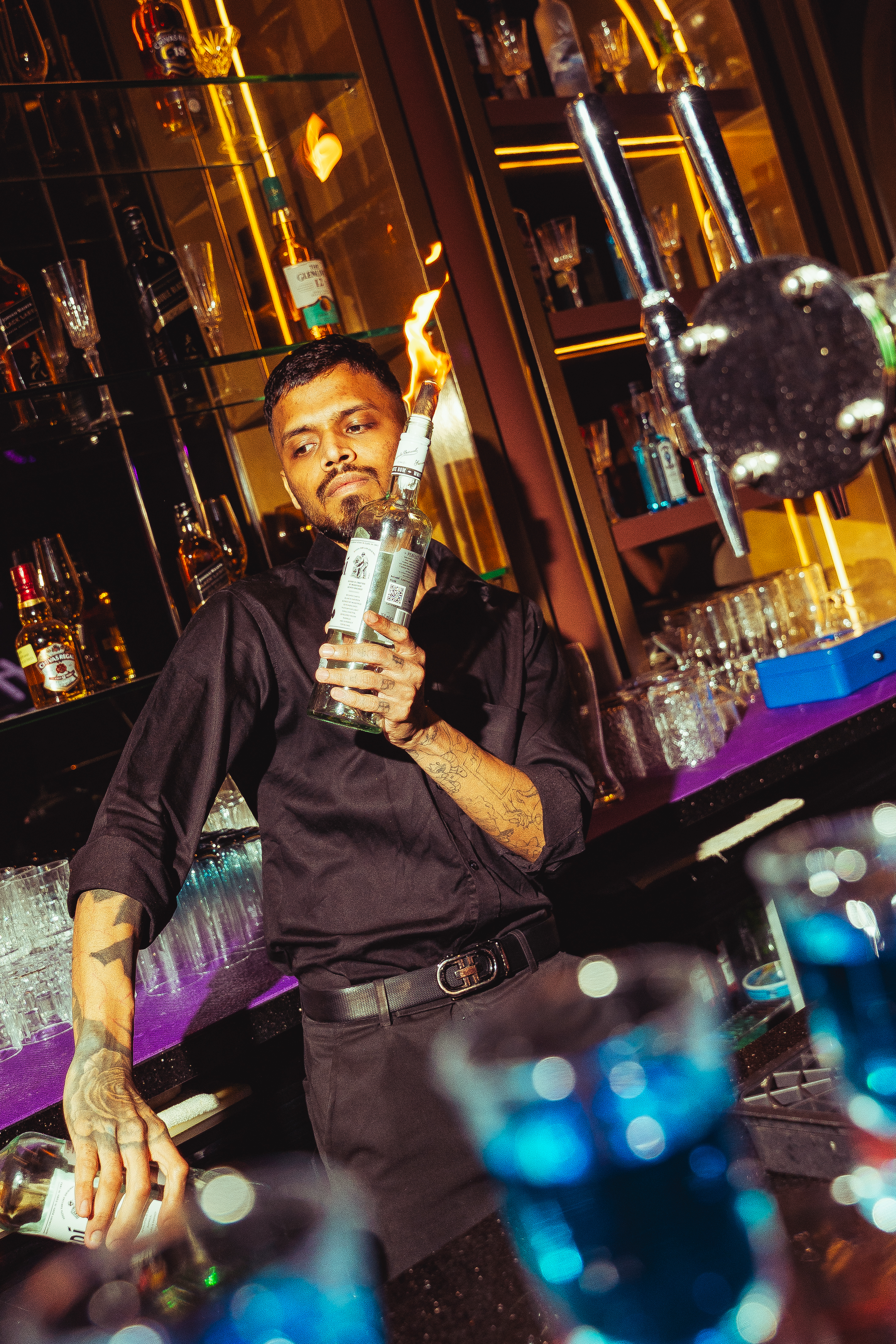 Bartender performing at Shoukeen Lounge Dubai